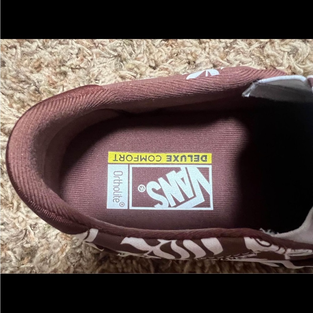 Vans - Picture 4 of 6